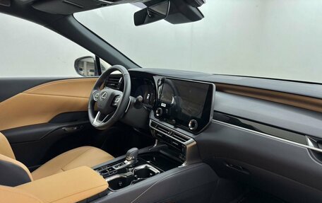 Lexus RX IV рестайлинг, 2025 год, 8 150 000 рублей, 12 фотография