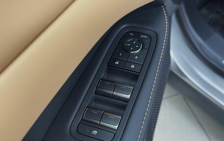 Lexus RX IV рестайлинг, 2025 год, 8 150 000 рублей, 16 фотография