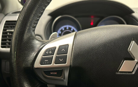 Mitsubishi Outlander III рестайлинг 3, 2012 год, 1 299 000 рублей, 15 фотография