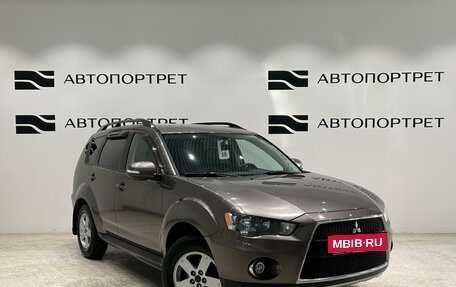 Mitsubishi Outlander III рестайлинг 3, 2012 год, 1 299 000 рублей, 9 фотография