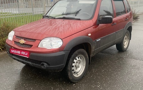 Chevrolet Niva I рестайлинг, 2011 год, 450 000 рублей, 2 фотография