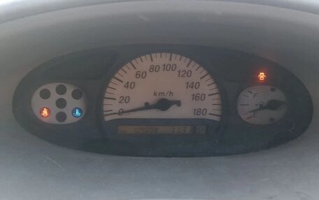 Toyota Platz, 2004 год, 285 000 рублей, 7 фотография