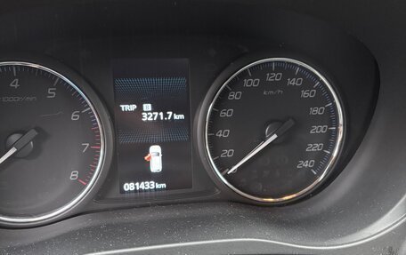 Mitsubishi Outlander III рестайлинг 3, 2017 год, 2 200 000 рублей, 3 фотография