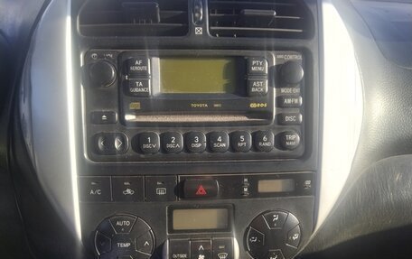 Toyota RAV4, 2004 год, 880 000 рублей, 6 фотография