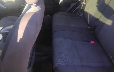 Toyota RAV4, 2004 год, 880 000 рублей, 11 фотография