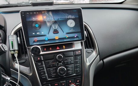 Opel Astra J, 2011 год, 450 000 рублей, 4 фотография