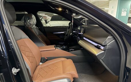 BMW 5 серия, 2025 год, 8 990 000 рублей, 17 фотография