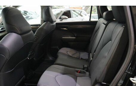 Toyota Highlander, 2025 год, 5 850 000 рублей, 9 фотография