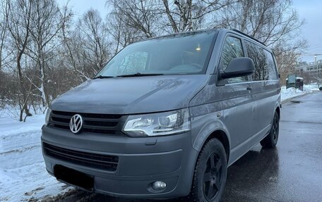 Volkswagen Transporter T5 рестайлинг, 2013 год, 3 190 000 рублей, 4 фотография