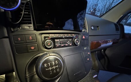 Volkswagen Transporter T5 рестайлинг, 2013 год, 3 190 000 рублей, 38 фотография