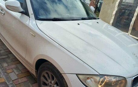 BMW 1 серия, 2010 год, 860 000 рублей, 3 фотография