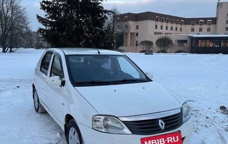 Renault Logan I, 2011 год, 470 000 рублей, 2 фотография
