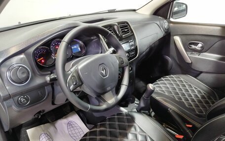 Renault Sandero II рестайлинг, 2015 год, 895 000 рублей, 17 фотография