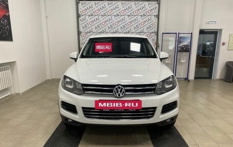 Volkswagen Touareg III, 2013 год, 1 996 000 рублей, 2 фотография