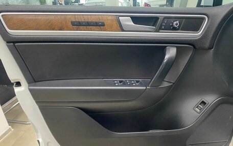 Volkswagen Touareg III, 2013 год, 1 996 000 рублей, 25 фотография