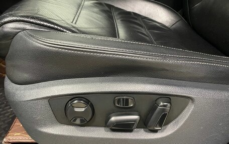 Volkswagen Touareg III, 2013 год, 1 996 000 рублей, 27 фотография