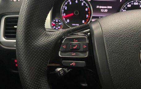 Volkswagen Touareg III, 2013 год, 1 996 000 рублей, 33 фотография