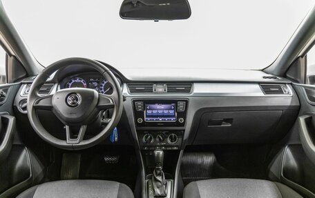 Skoda Rapid I, 2017 год, 1 348 000 рублей, 13 фотография