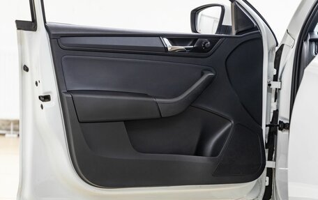 Skoda Rapid I, 2017 год, 1 348 000 рублей, 23 фотография