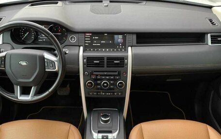 Land Rover Discovery Sport I рестайлинг, 2018 год, 2 490 000 рублей, 19 фотография