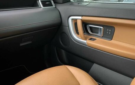 Land Rover Discovery Sport I рестайлинг, 2018 год, 2 490 000 рублей, 24 фотография