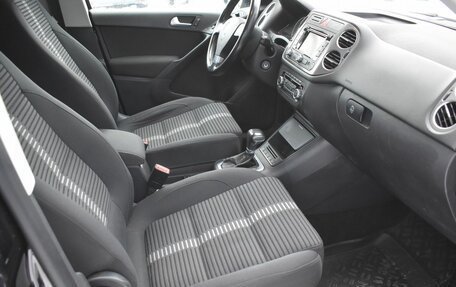 Volkswagen Tiguan I, 2010 год, 925 000 рублей, 10 фотография