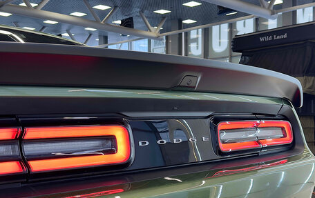 Dodge Challenger III рестайлинг 2, 2023 год, 15 999 999 рублей, 9 фотография