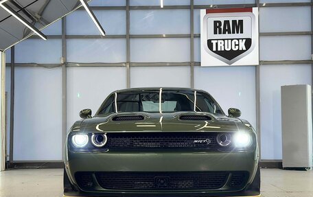 Dodge Challenger III рестайлинг 2, 2023 год, 15 999 999 рублей, 3 фотография