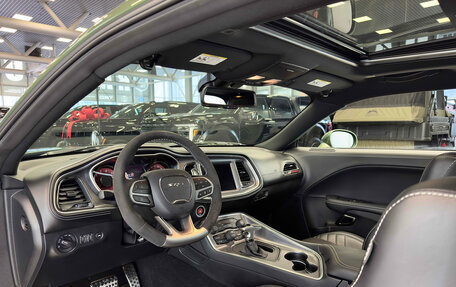 Dodge Challenger III рестайлинг 2, 2023 год, 15 999 999 рублей, 19 фотография