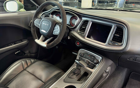 Dodge Challenger III рестайлинг 2, 2023 год, 15 999 999 рублей, 28 фотография