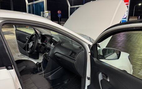 Volkswagen Polo VI (EU Market), 2016 год, 740 000 рублей, 3 фотография