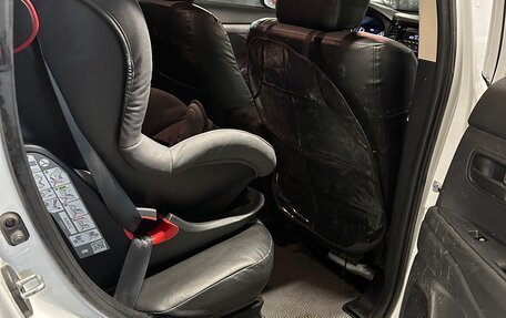 Mitsubishi Outlander III рестайлинг 3, 2015 год, 1 650 000 рублей, 8 фотография