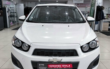Chevrolet Aveo III, 2015 год, 699 000 рублей, 2 фотография