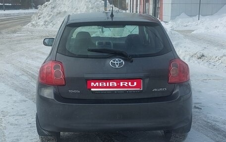 Toyota Auris II, 2007 год, 700 000 рублей, 3 фотография