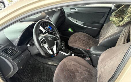 Hyundai Solaris II рестайлинг, 2012 год, 795 000 рублей, 12 фотография