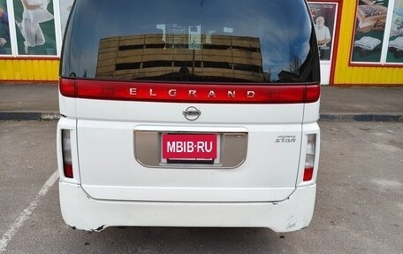Nissan Elgrand III, 2002 год, 1 200 000 рублей, 3 фотография