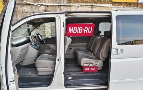 Nissan Elgrand III, 2002 год, 1 200 000 рублей, 15 фотография