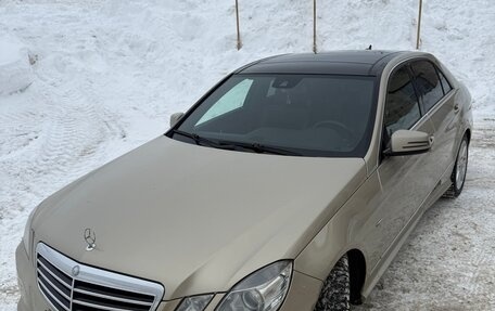 Mercedes-Benz E-Класс, 2011 год, 1 860 000 рублей, 3 фотография