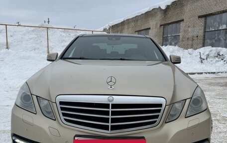 Mercedes-Benz E-Класс, 2011 год, 1 860 000 рублей, 7 фотография