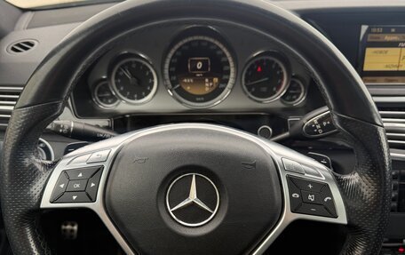 Mercedes-Benz E-Класс, 2011 год, 1 860 000 рублей, 14 фотография