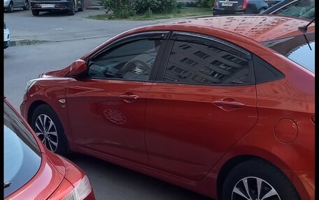 Hyundai Solaris II рестайлинг, 2014 год, 890 900 рублей, 3 фотография