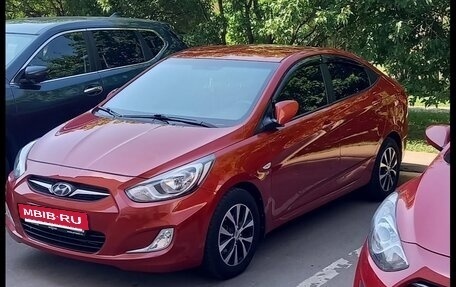 Hyundai Solaris II рестайлинг, 2014 год, 890 900 рублей, 2 фотография