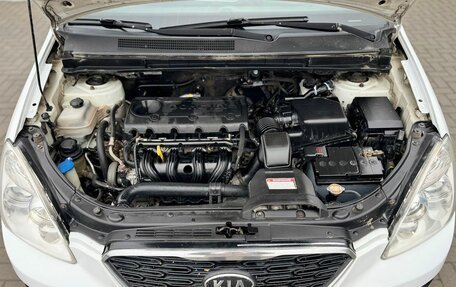 KIA Carens III (RP), 2011 год, 850 000 рублей, 18 фотография