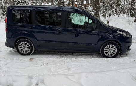 Ford Tourneo Connect II рестайлинг, 2021 год, 2 200 000 рублей, 25 фотография