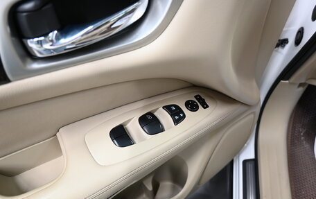 Nissan Pathfinder, 2014 год, 2 195 000 рублей, 26 фотография