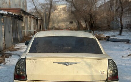 Chrysler 300C II, 2004 год, 600 000 рублей, 4 фотография