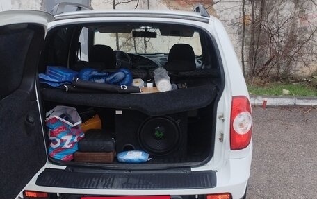 Chevrolet Niva I рестайлинг, 2012 год, 650 000 рублей, 7 фотография