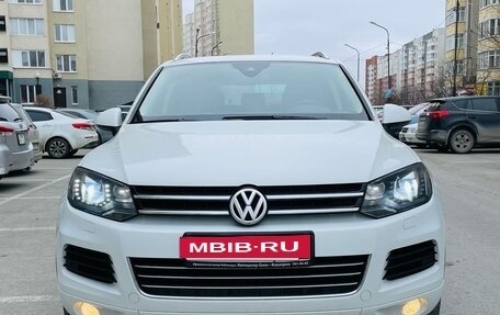 Volkswagen Touareg III, 2013 год, 2 475 000 рублей, 2 фотография