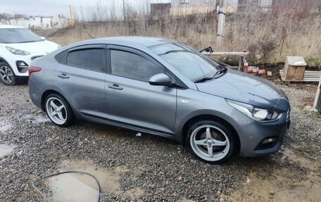 Hyundai Solaris II рестайлинг, 2018 год, 1 200 000 рублей, 8 фотография