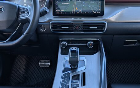 Geely Coolray I, 2019 год, 1 600 000 рублей, 24 фотография